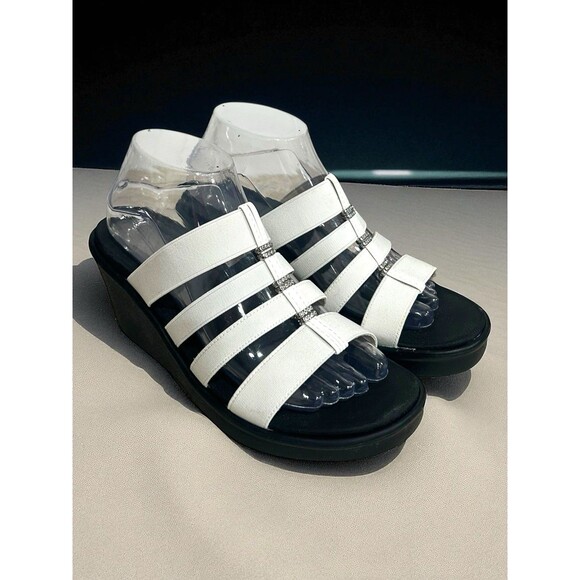 Women’s Skechers Rumble on City Fever Rhinestones Wedge Sandals White Size 8 - Picture 1 of 7